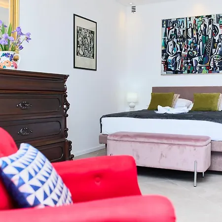Ana Apartman