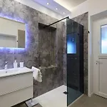 Ana דירה *